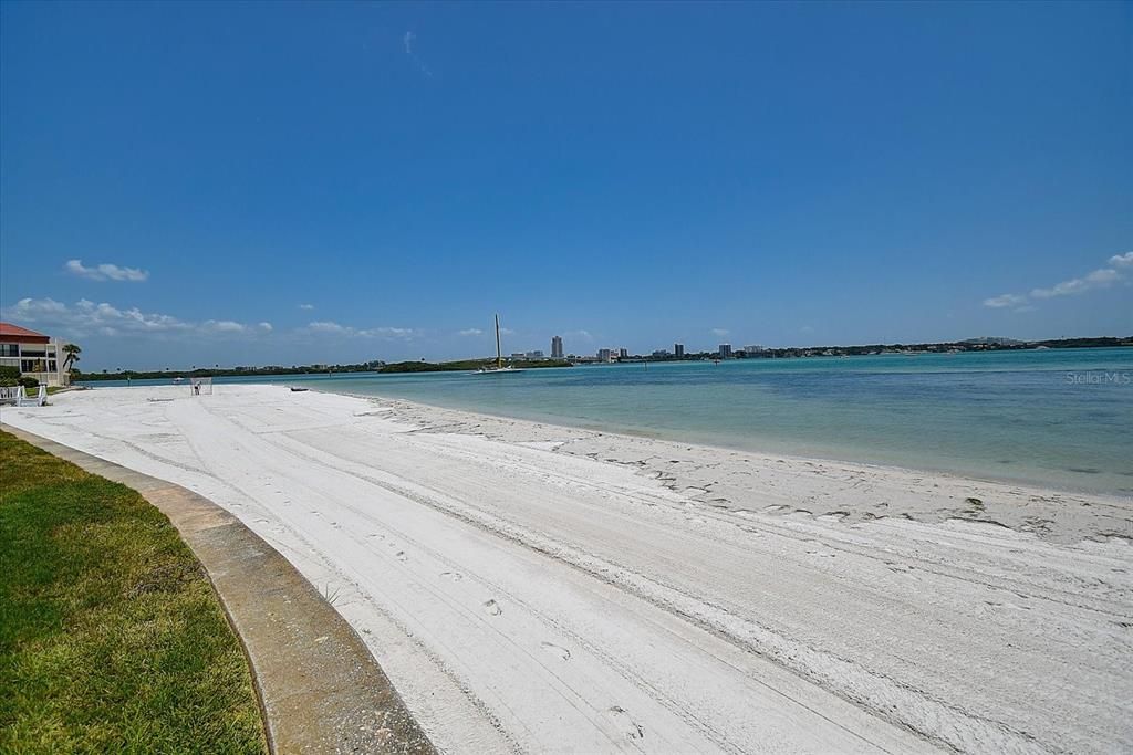 待售: $469,000 (2 贝兹, 2 浴室, 1260 平方英尺)