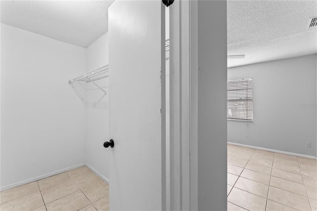 В аренду: $2,400 (3 спален, 2 ванн, 1209 Квадратных фут)