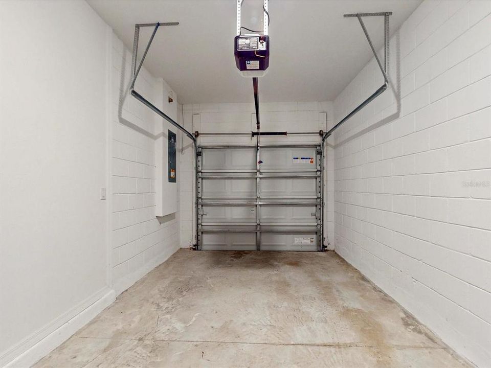 待售: $263,988 (3 贝兹, 2 浴室, 1373 平方英尺)