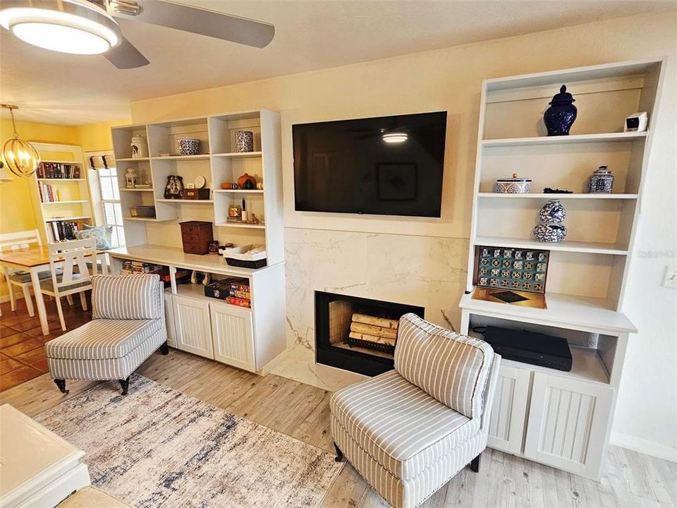 待售: $239,000 (1 贝兹, 1 浴室, 785 平方英尺)