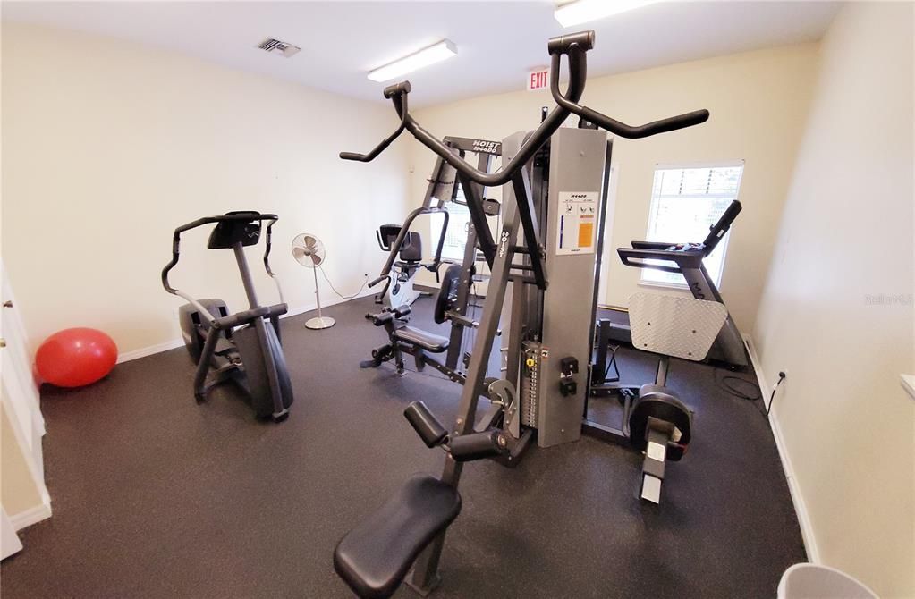 待售: $239,000 (1 贝兹, 1 浴室, 785 平方英尺)