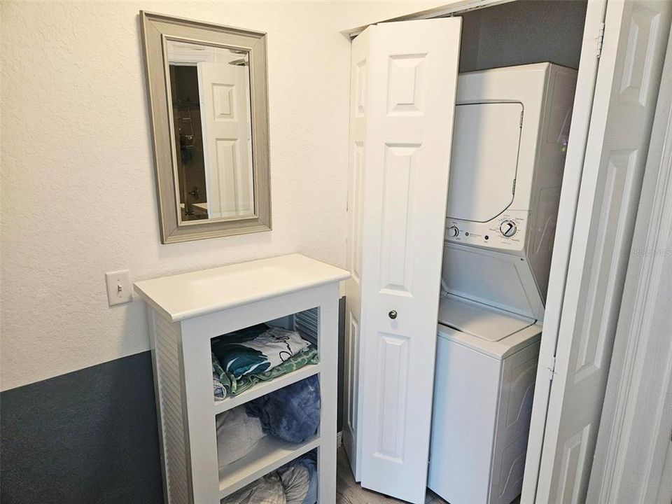 待售: $239,000 (1 贝兹, 1 浴室, 785 平方英尺)