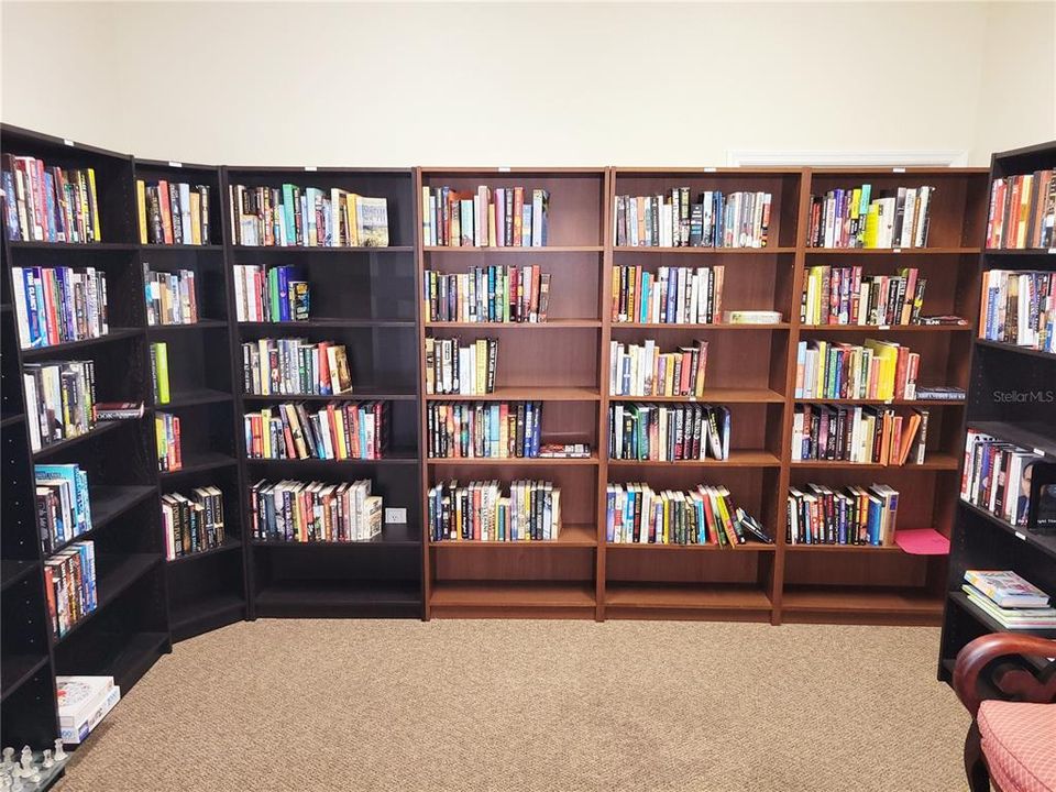 待售: $239,000 (1 贝兹, 1 浴室, 785 平方英尺)