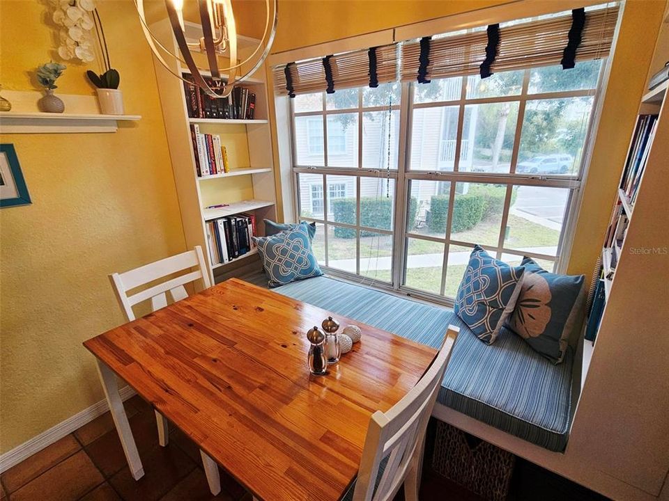 待售: $239,000 (1 贝兹, 1 浴室, 785 平方英尺)