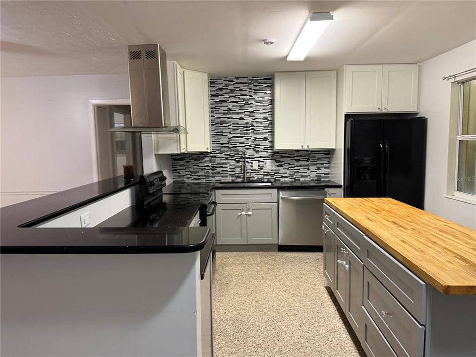 В аренду: $2,200 (3 спален, 2 ванн, 1176 Квадратных фут)