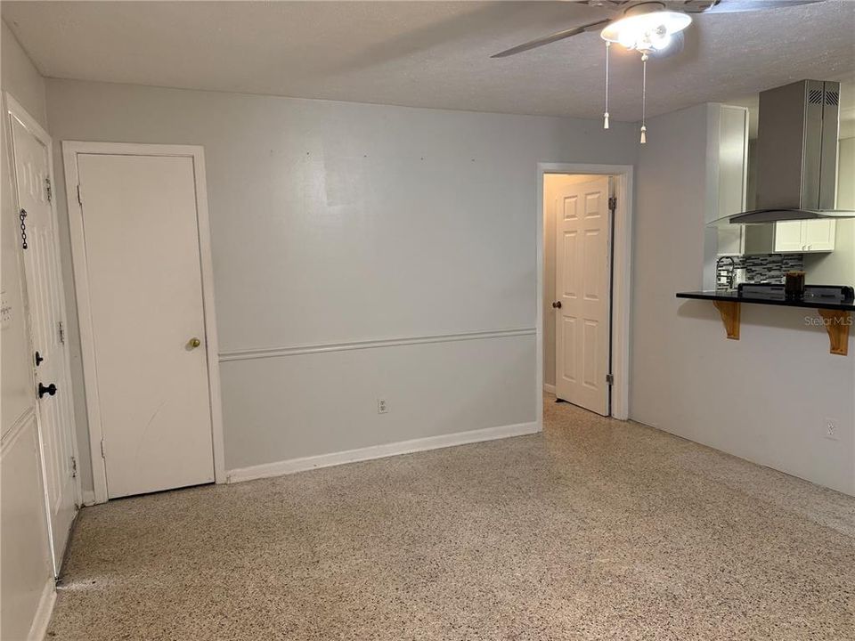 В аренду: $2,200 (3 спален, 2 ванн, 1176 Квадратных фут)