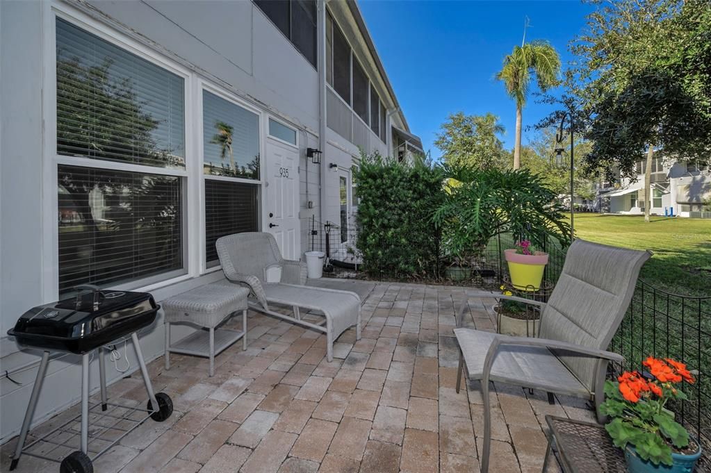 Active With Contract: $134,900 (2 beds, 2 baths, 875 Square Feet)