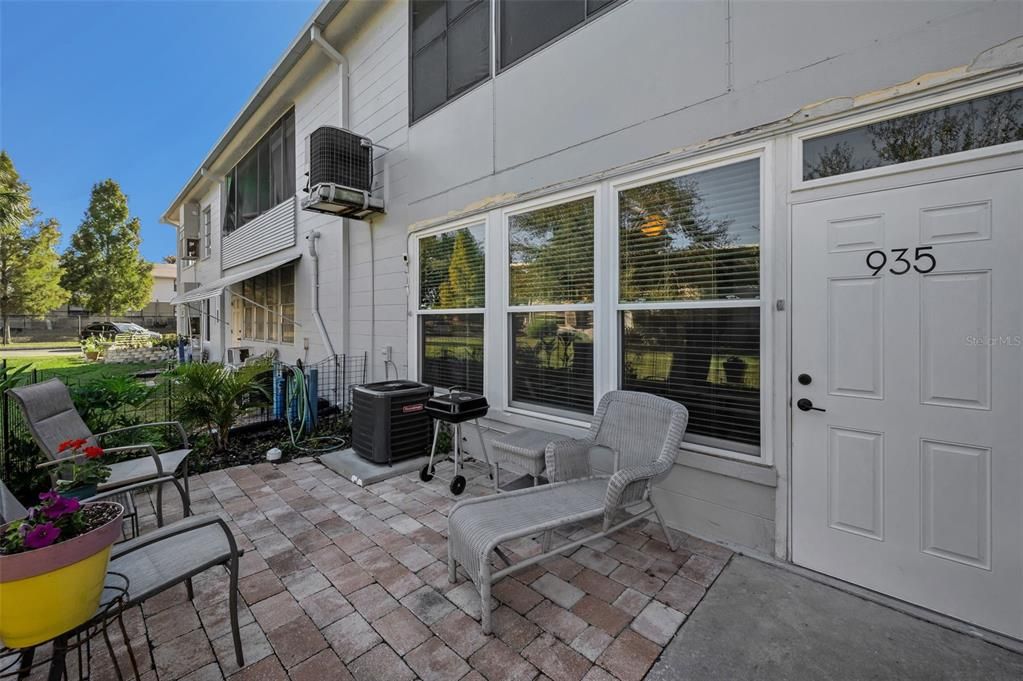 Active With Contract: $134,900 (2 beds, 2 baths, 875 Square Feet)