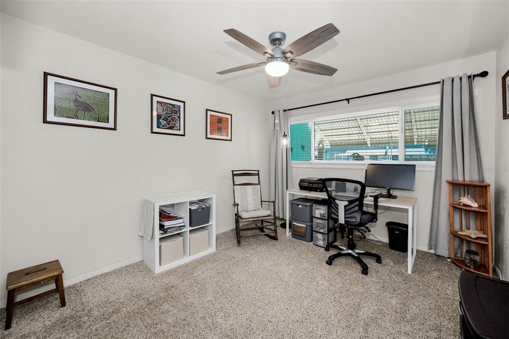 Active With Contract: $134,900 (2 beds, 2 baths, 875 Square Feet)