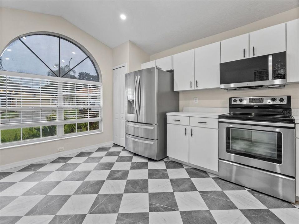 В аренду: $2,250 (3 спален, 2 ванн, 1592 Квадратных фут)