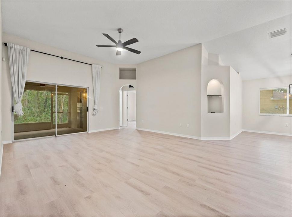 В аренду: $2,250 (3 спален, 2 ванн, 1592 Квадратных фут)