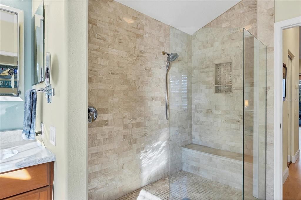 For Sale: $975,000 (4 beds, 3 baths, 2936 Square Feet)