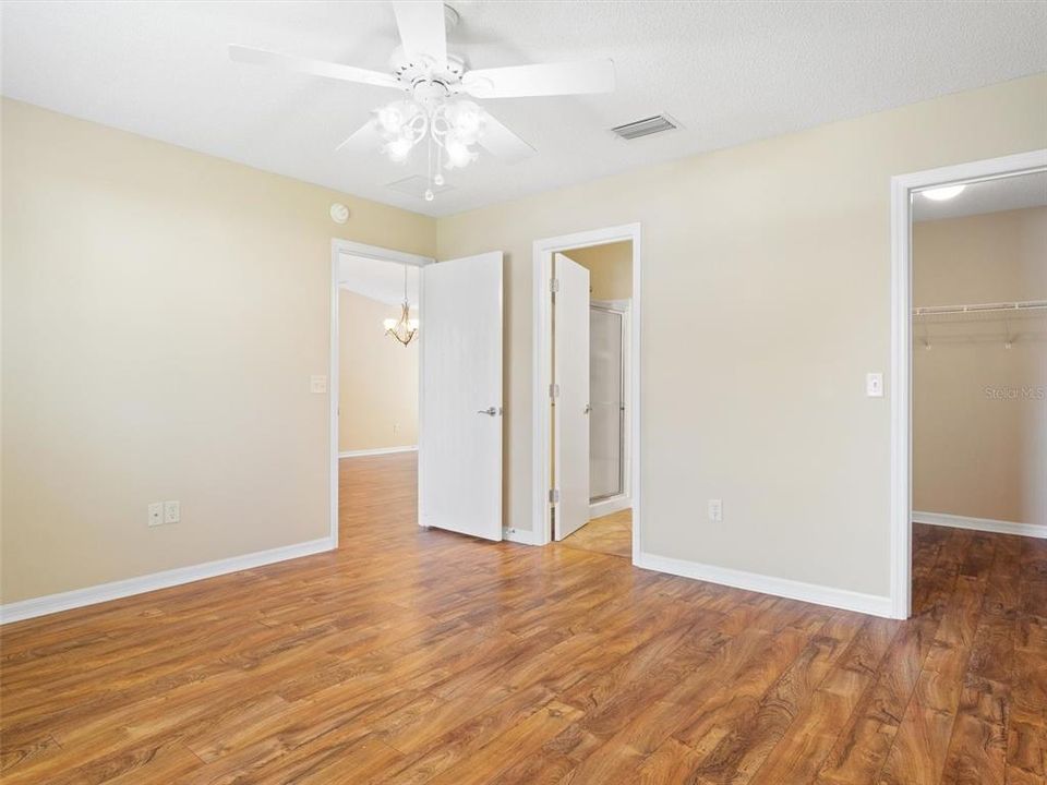 For Rent: $2,250 (2 beds, 2 baths, 1100 Square Feet)