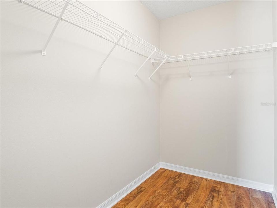 For Rent: $2,250 (2 beds, 2 baths, 1100 Square Feet)