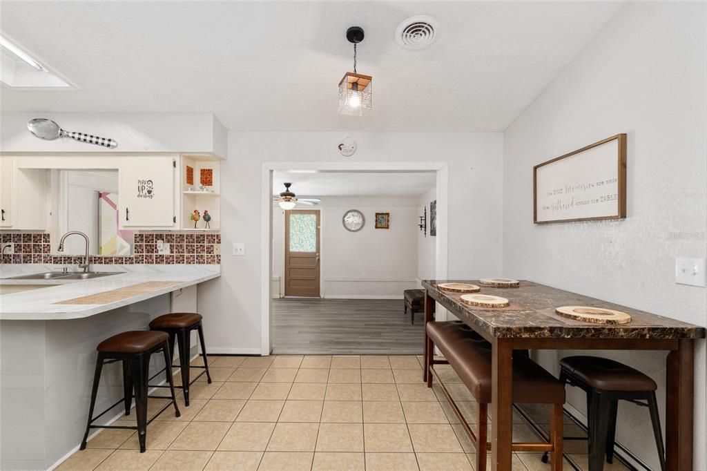 For Sale: $249,900 (3 beds, 2 baths, 1504 Square Feet)