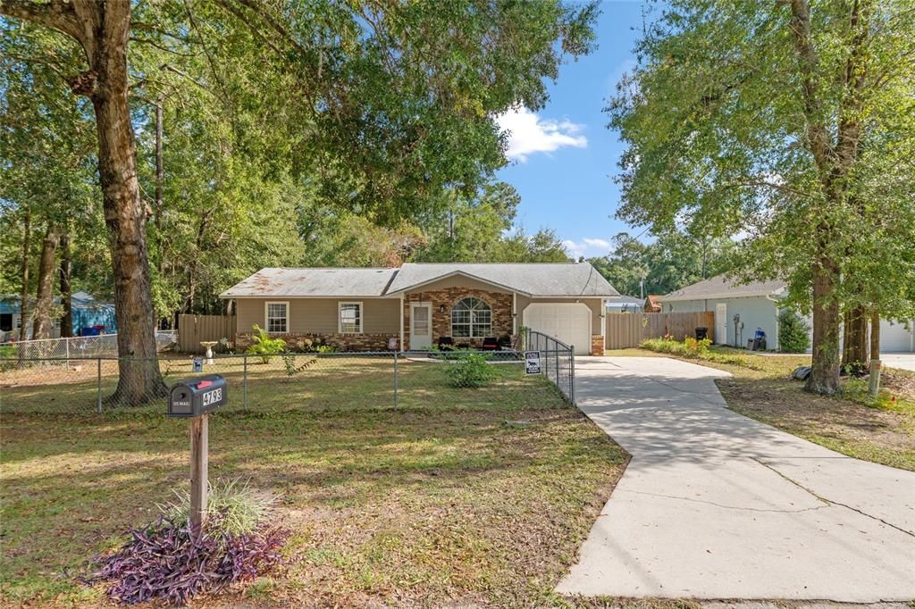 For Sale: $249,900 (3 beds, 2 baths, 1504 Square Feet)