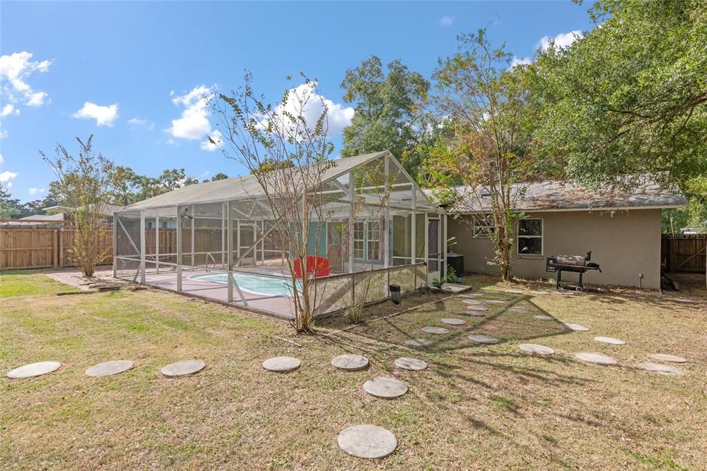For Sale: $249,900 (3 beds, 2 baths, 1504 Square Feet)