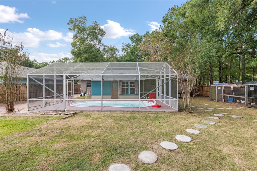 For Sale: $249,900 (3 beds, 2 baths, 1504 Square Feet)