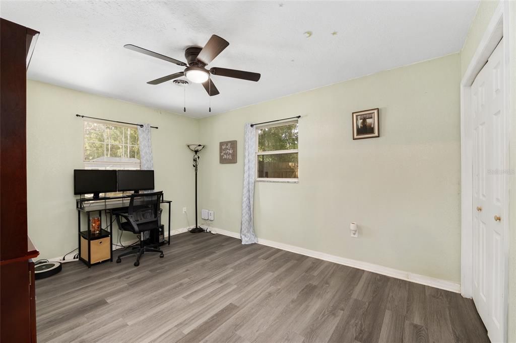 For Sale: $249,900 (3 beds, 2 baths, 1504 Square Feet)