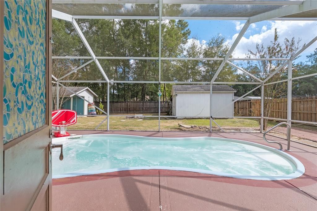 For Sale: $249,900 (3 beds, 2 baths, 1504 Square Feet)