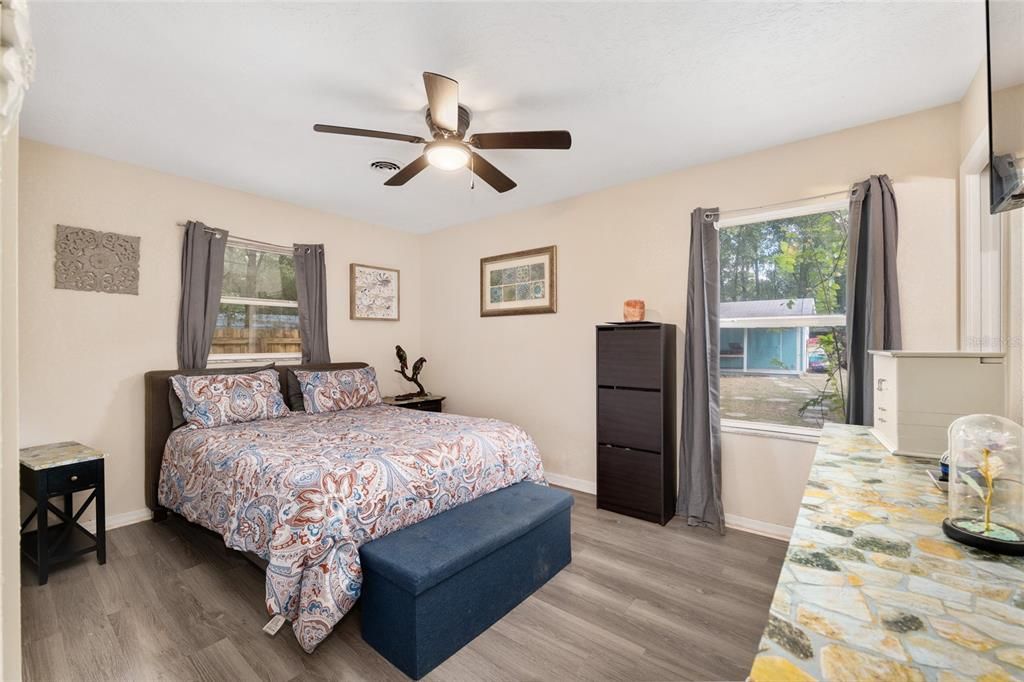 For Sale: $249,900 (3 beds, 2 baths, 1504 Square Feet)