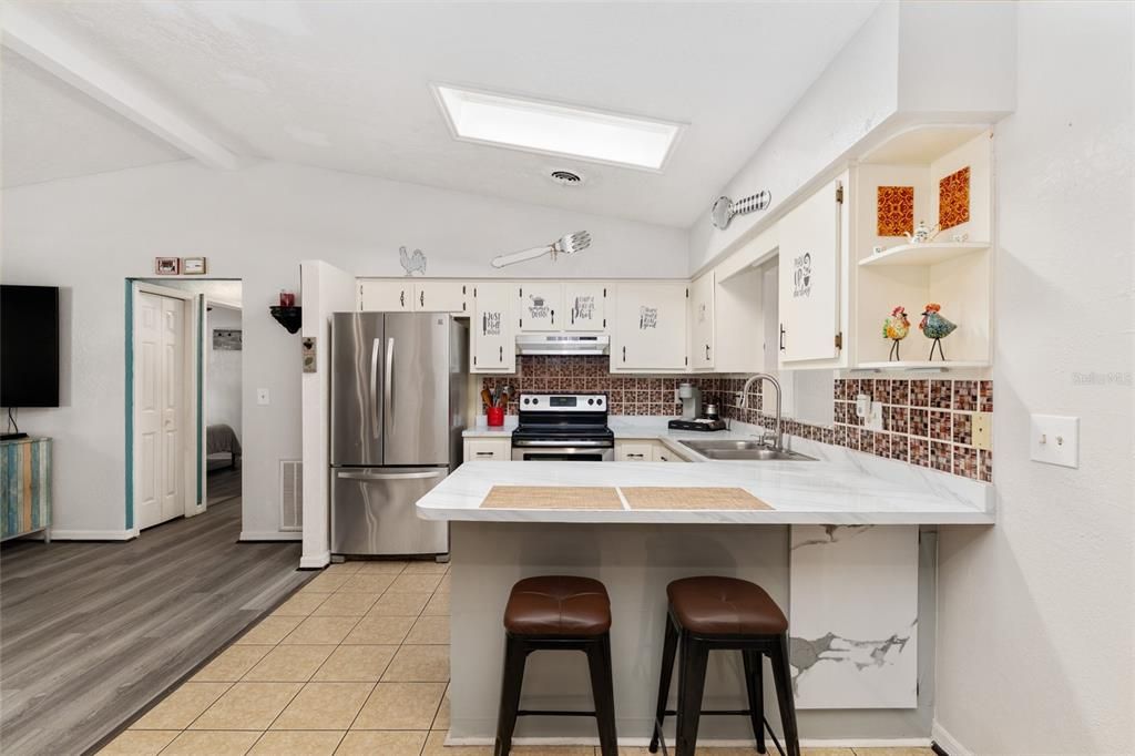 For Sale: $249,900 (3 beds, 2 baths, 1504 Square Feet)