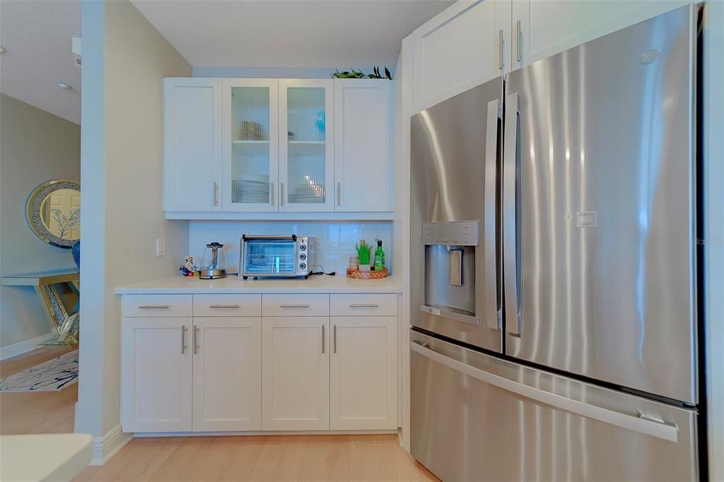 For Rent: $4,995 (3 beds, 3 baths, 1995 Square Feet)