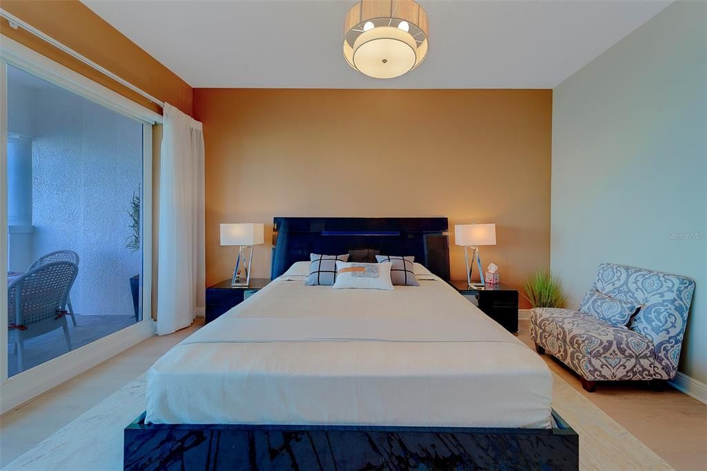 For Rent: $4,995 (3 beds, 3 baths, 1995 Square Feet)