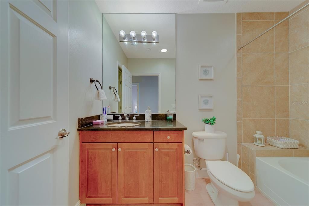 For Rent: $4,995 (3 beds, 3 baths, 1995 Square Feet)