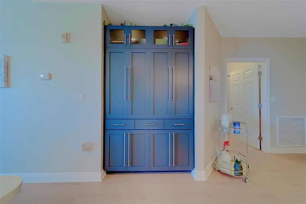 For Rent: $4,995 (3 beds, 3 baths, 1995 Square Feet)