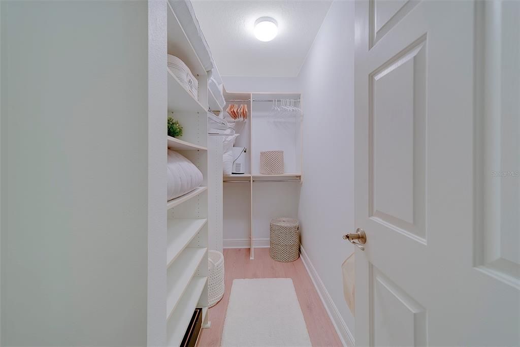 For Rent: $4,995 (3 beds, 3 baths, 1995 Square Feet)