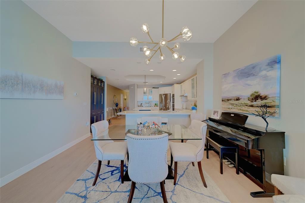 For Rent: $4,995 (3 beds, 3 baths, 1995 Square Feet)