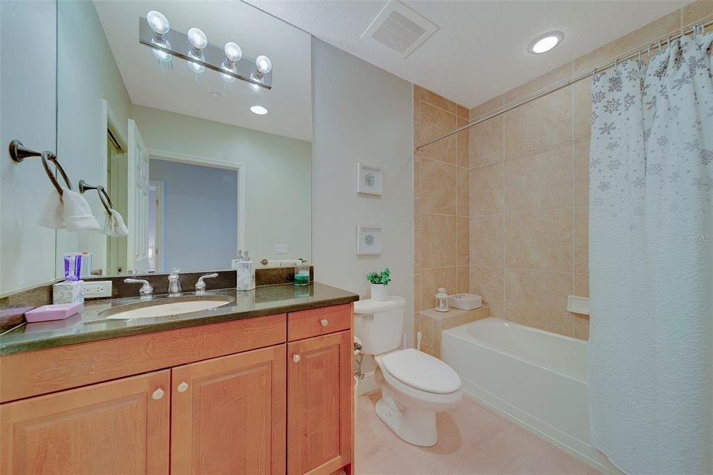 For Rent: $4,995 (3 beds, 3 baths, 1995 Square Feet)