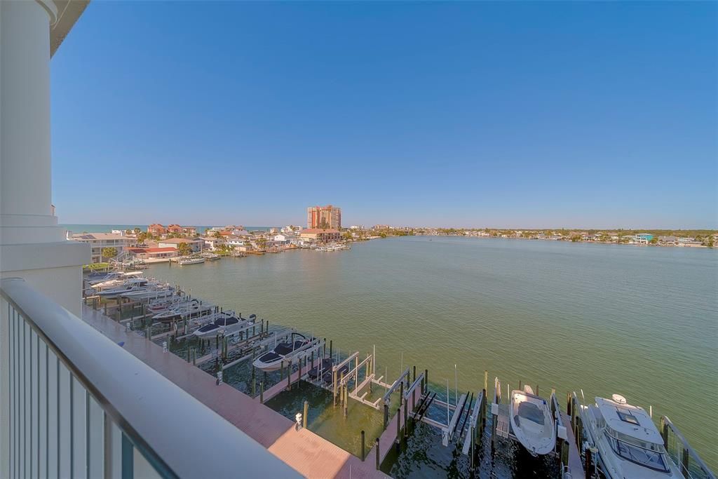 For Rent: $4,995 (3 beds, 3 baths, 1995 Square Feet)