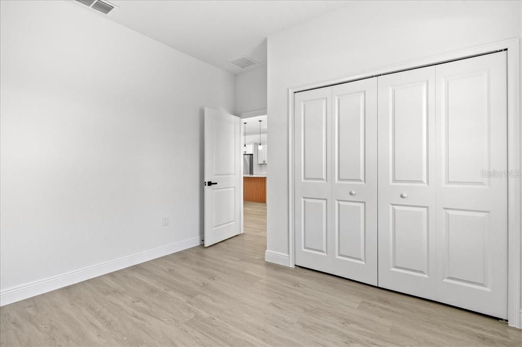 Active With Contract: $279,900 (4 beds, 2 baths, 1833 Square Feet)