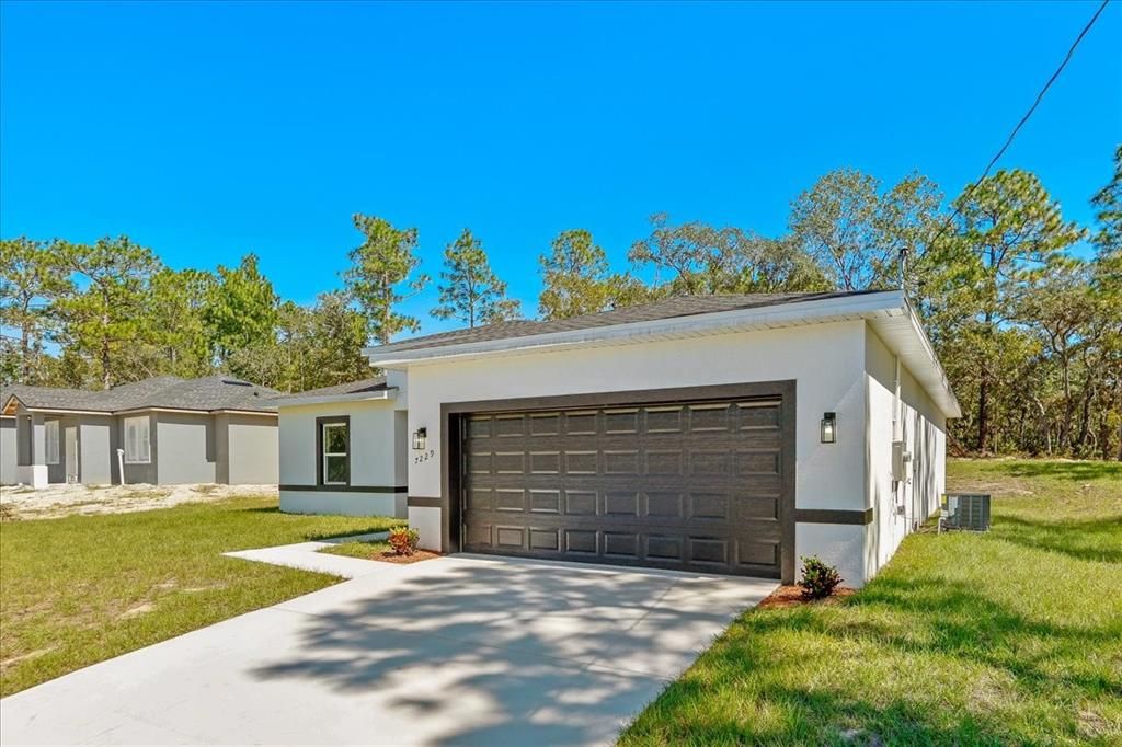 Active With Contract: $279,900 (4 beds, 2 baths, 1833 Square Feet)