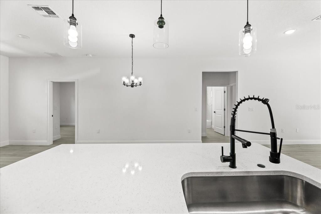 Active With Contract: $279,900 (4 beds, 2 baths, 1833 Square Feet)