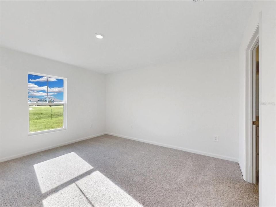 出租: $2,175 (4 贝兹, 2 浴室, 1824 平方英尺)