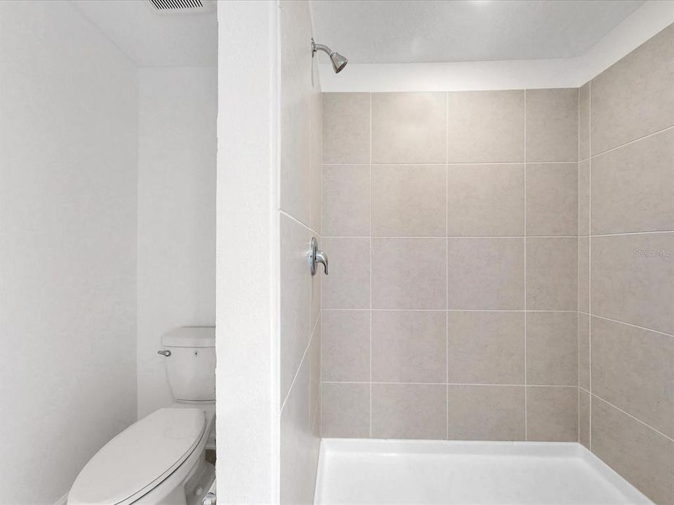 出租: $2,175 (4 贝兹, 2 浴室, 1824 平方英尺)