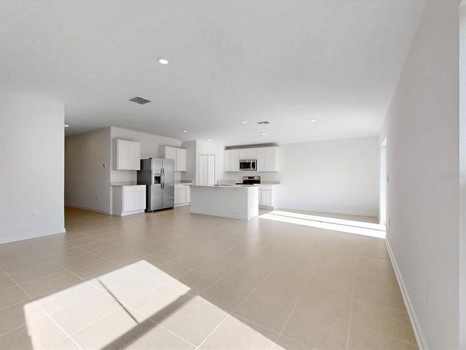 出租: $2,175 (4 贝兹, 2 浴室, 1824 平方英尺)