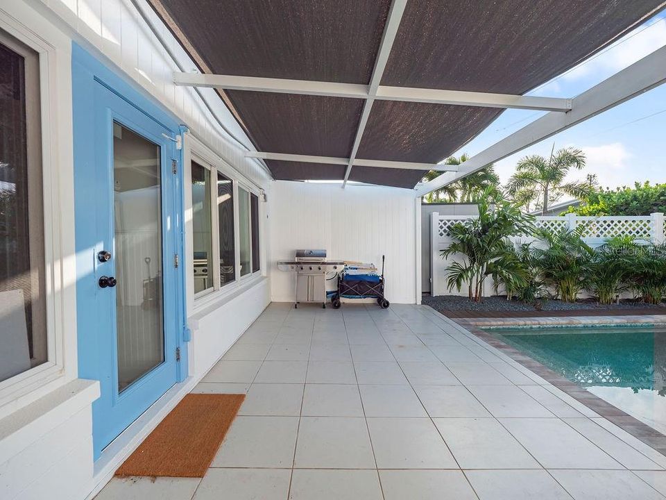 For Sale: $799,990 (2 beds, 2 baths, 958 Square Feet)