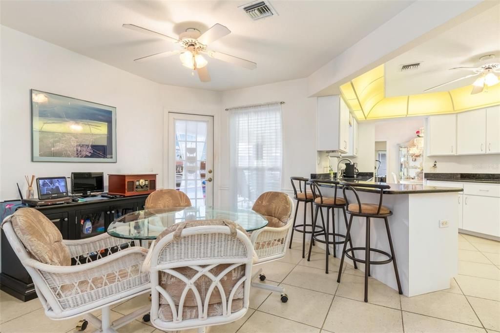 На продажу: $740,000 (3 спален, 2 ванн, 2276 Квадратных фут)