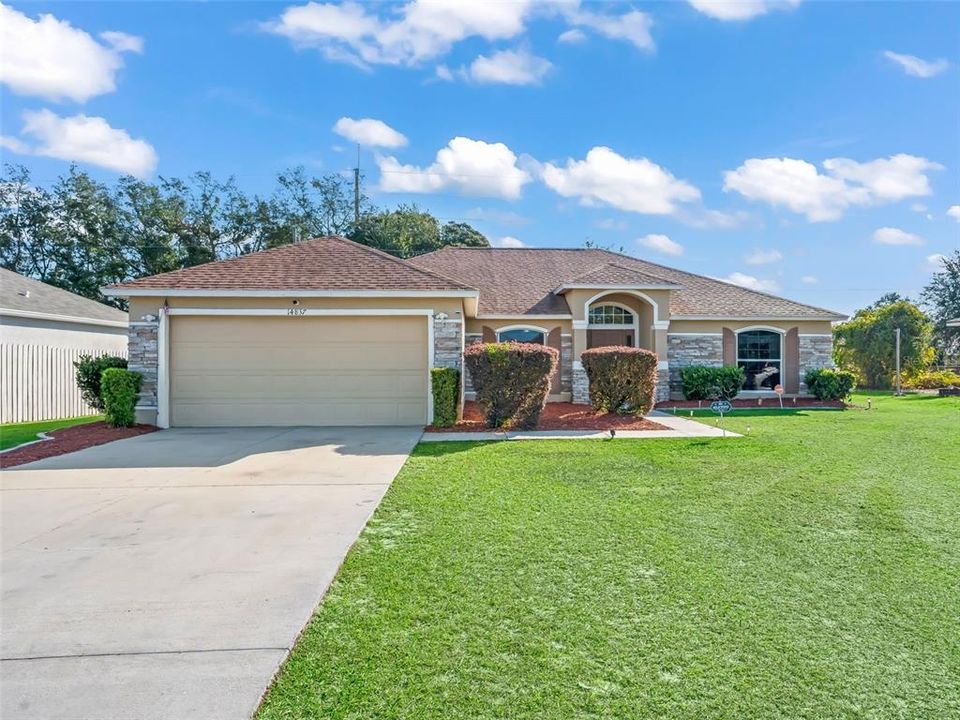 Active With Contract: $298,900 (4 beds, 2 baths, 1880 Square Feet)