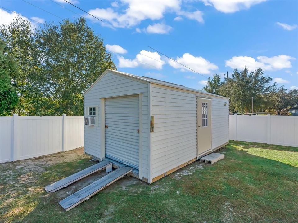 Active With Contract: $298,900 (4 beds, 2 baths, 1880 Square Feet)