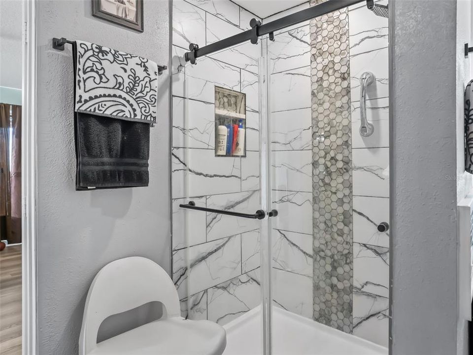 Active With Contract: $298,900 (4 beds, 2 baths, 1880 Square Feet)