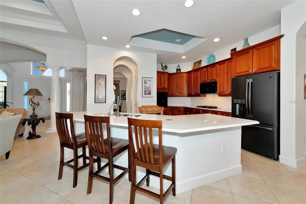 合同活跃: $1,049,000 (3 贝兹, 3 浴室, 3362 平方英尺)