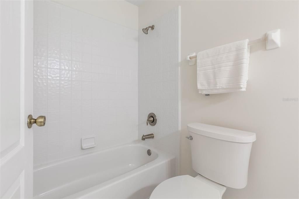 En Venta: $415,000 (3 camas, 2 baños, 1657 Pies cuadrados)