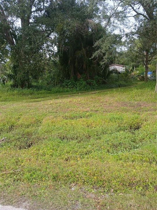 待售: $70,000 (0.17 acres)