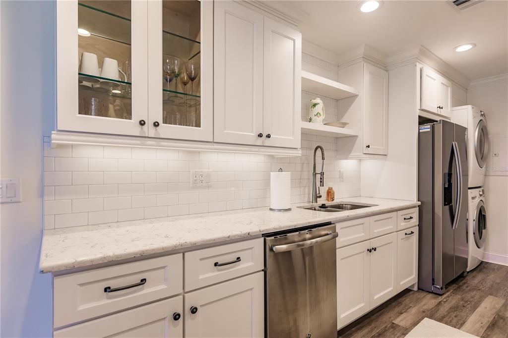 待售: $695,000 (2 贝兹, 2 浴室, 1138 平方英尺)