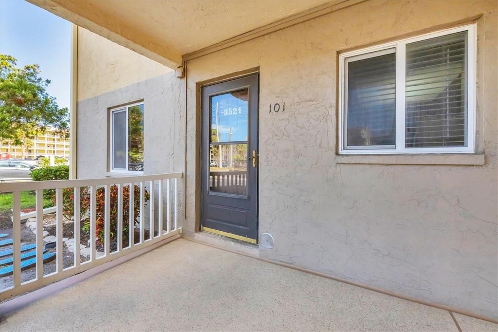 Active With Contract: $124,900 (2 beds, 2 baths, 1144 Square Feet)